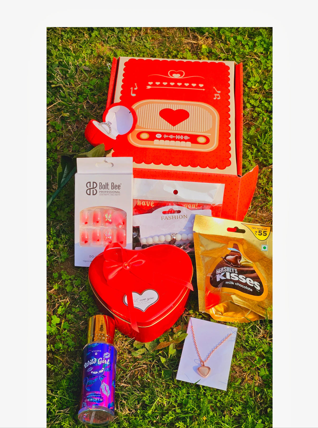 VALENTINE'S HAMPER FOR HER